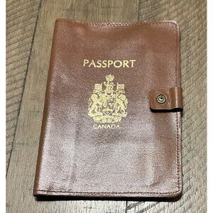 Pitt Canada Canadian Passport Holder Documents Cards Genuine Cowhide Leather